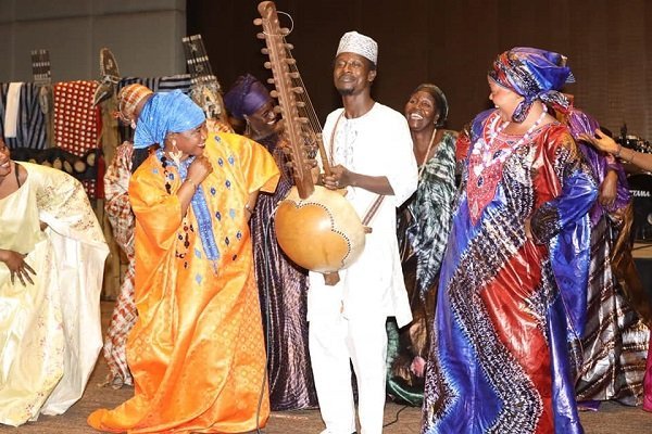 NOITE CULTURAL NO FECHO DA VISITA À GUINÉ 