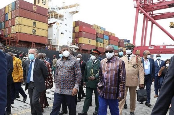 PRESIDENTE DA REPÚBLICA NO PORTO DE CONAKRI 